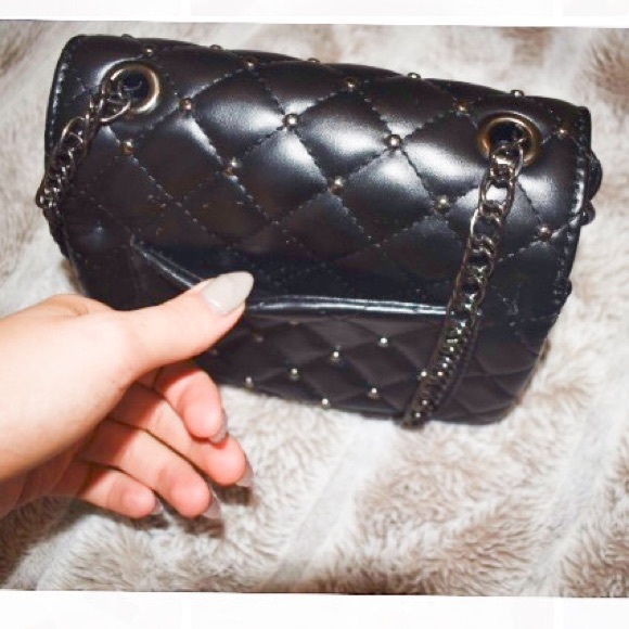 Cross-Body Vegan Leather Shoulder Bag - Picture 4 of 4